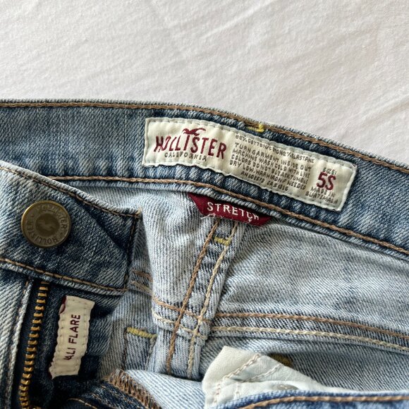 VINTAGE Fall 2009 Super Low Rise Flare Hollister Light Wash Denim JEans - Picture 4 of 4